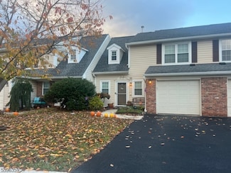 199 Hyde Park Rd, Somerset, NJ 08873