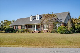 1010 Blue Wren Dr, Fayetteville, NC 28312