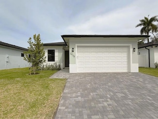2438 Cecelia St, West Palm Beach, FL 33417