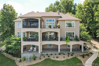 1163 Beacon Pointe Cir, Lake Ozark, MO 65049