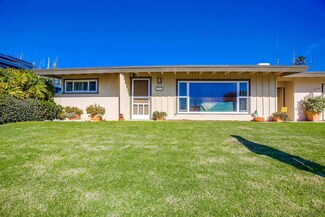 5172 Shore Dr, Carlsbad, CA 92008