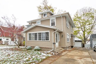 1710 Osborn Rd, Lansing, MI 48915