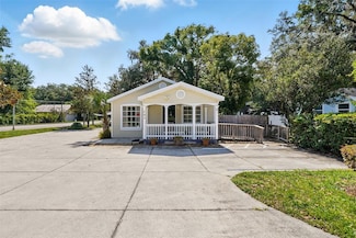 205 S Highland Ave, Apopka, FL 32703