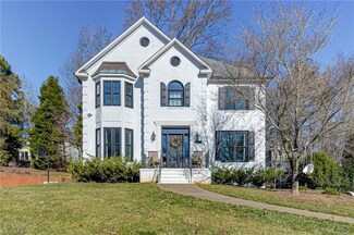 5125 Laurel View Dr, Winston Salem, NC 27104