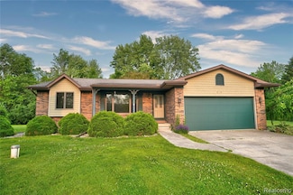 6247 King Arthur Ct, Swartz Creek, MI 48473