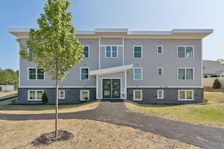 25 Three Pines Dr Unit 302, Westbrook, ME 04092