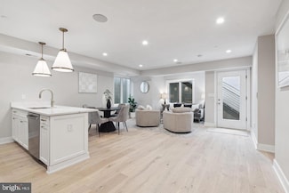 5305 Connecticut Ave NW Unit 2, Washington, DC 20015