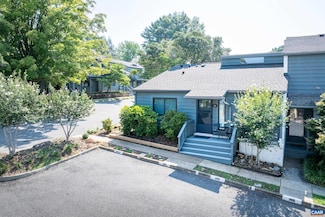 326 Harvest Dr, Charlottesville, VA 22903