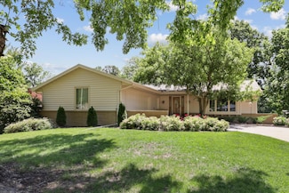 1040 Gaskill Dr, Ames, IA 50014