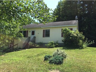 231 Sherwood Cir, Brattleboro, VT 05301