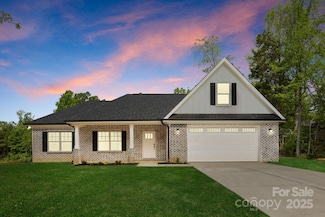 2464 Primm Rd, Charlotte, NC 28216