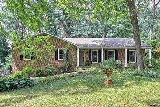 70 Sitler Ln, York, PA 17402