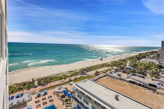 5401 Collins Ave Unit 1412, Miami Beach, FL 33140