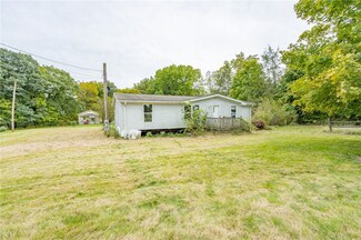 1194 Pleasant View Dr, Vandergrift, PA 15690