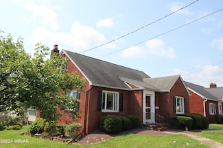 606 W Walnut St, Lock Haven, PA 17745