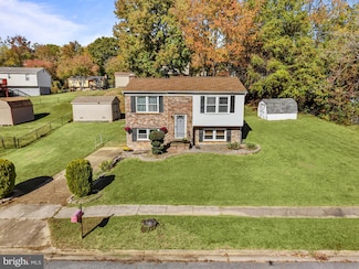 1704 Dania Dr, Fort Washington, MD 20744