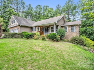 940 Hugh Champion Rd, Tryon, NC 28782