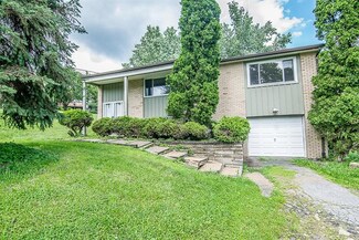 66 Blair Rd, Eighty Four, PA 15330