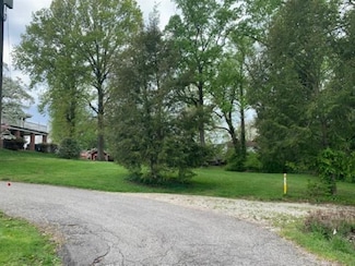 0 Whispering Oak Dr, Huntington, WV 25504