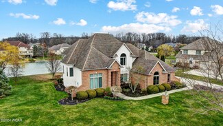 4440 Indian Hill Dr, Lima, OH 45806