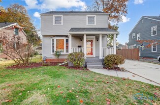 3747 Mapleway Dr, Toledo, OH 43614