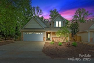 50 Beekeeper Trail, Swannanoa, NC 28778