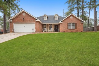 155 Somerset Dr, Hattiesburg, MS 39402