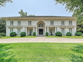 4300 Cameron Oaks Dr, Charlotte, NC 28211