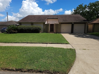 4115 Arapajo St, Baytown, TX 77521