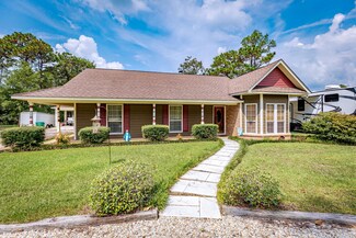 10101 Shady Pine Dr, Vancleave, MS 39565