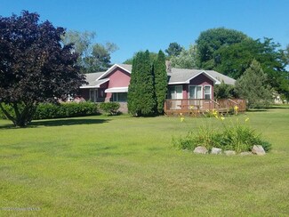 210 Elm Ave S, Ottertail, MN 56571