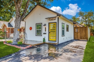2030 Bickers St, Dallas, TX 75212
