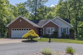 107 Coventry Ct, Bridgeport, WV 26330