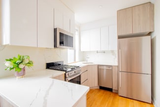 24 Bennett Ave Unit 41A, New York, NY 10033