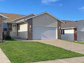 3440 Sunburst Ave, Marion, IA 52302