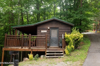 1003 Sumac Ct, Sevierville, TN 37876