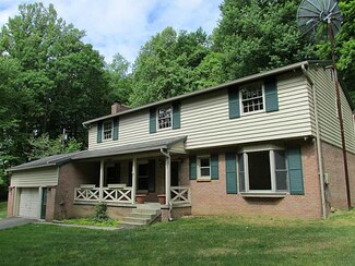 100 White Oak Dr, Saltlick Township, PA 15446