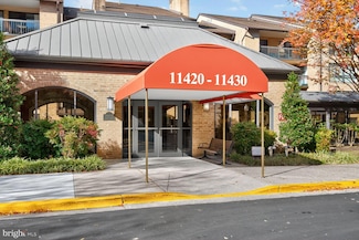 11420 Strand Dr, Rockville, MD 20852