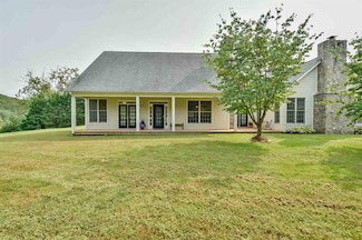 9197 Critzers Shop Rd, Afton, VA 22920