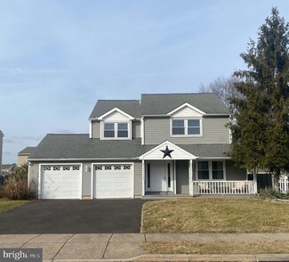 463 Pheasant Ln, Fairless Hills, PA 19030
