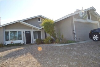 1122 Fallbrook Dr, Corona, CA 92880