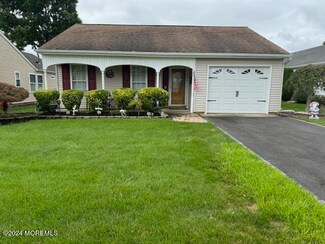 81 Red Hill Rd, Manchester, NJ 08759