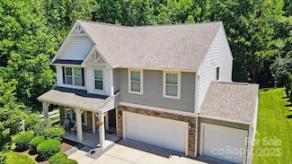 3106 Crosswind Dr, Fort Mill, SC 29707