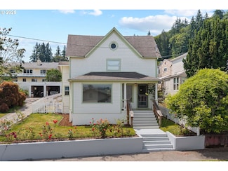 322 W C St, Rainier, OR 97048