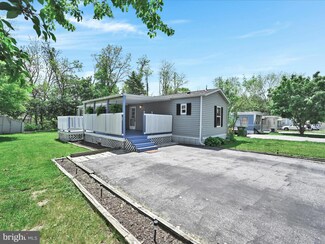 16 Amara Ln, Carlisle, PA 17015