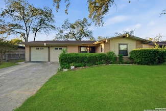 425 E Wright Blvd, Universal City, TX 78148