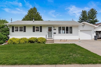 209 Hammond St, Randolph, WI 53956