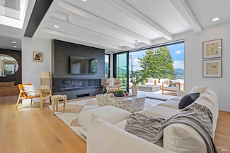 975 Greenhill Rd, Mill Valley, CA 94941