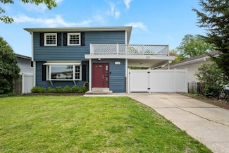 173 Ash Ave, Wood Dale, IL 60191