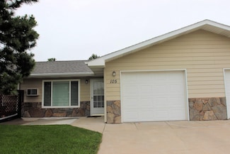 105 Rodeo Ct, Custer, SD 57730